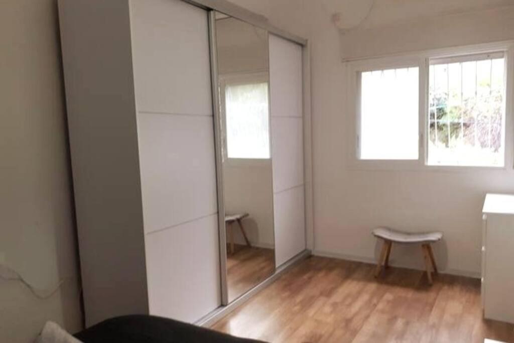 Apartment Magical Close To The Baha'i Gardens